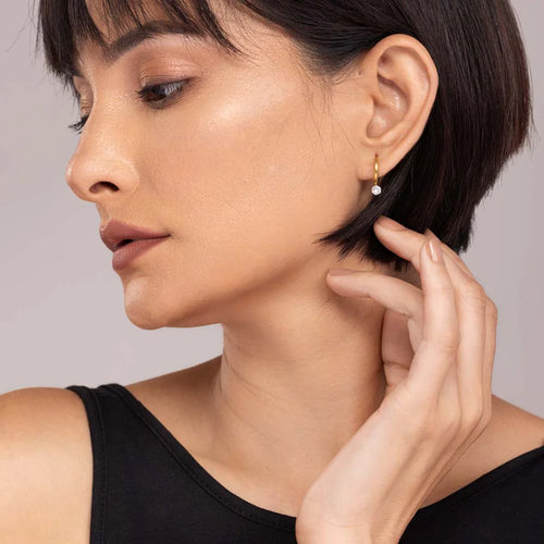 Orecchini a Cerchio Athena con Solitario